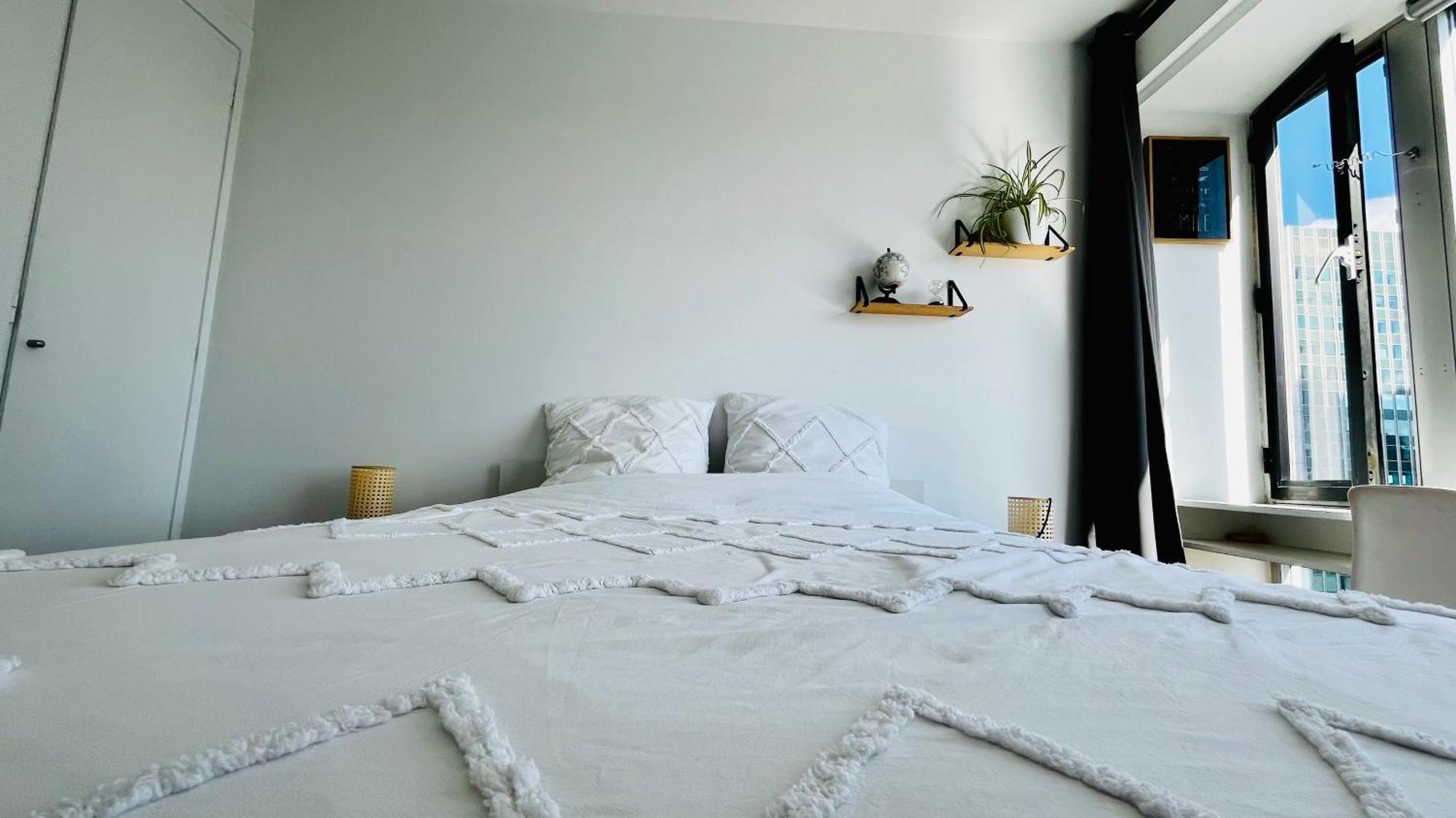 2 Private Bedrooms, Montparnasse Station Paris Exterior foto